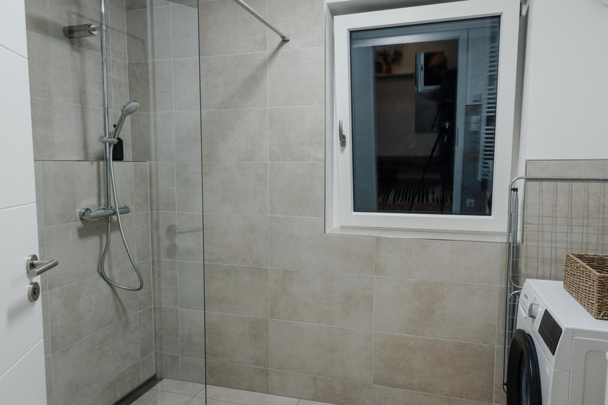 Passaus Motto Appartements! Solo - Paerchen - Familien - Gruppen Kültér fotó